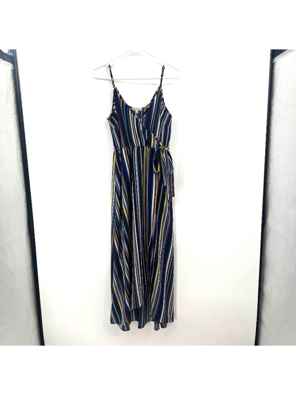 Gilli Navy Blue Striped Spaghetti Stap Midi Dress Women's Small